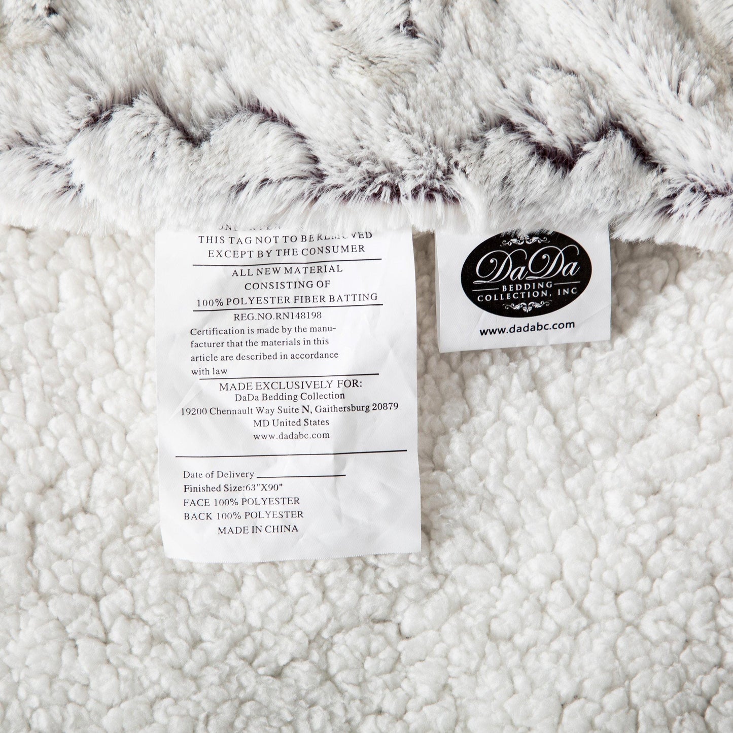DaDa Bedding Luxury Dreamy Milky White & Purple Sherpa Backside Faux
